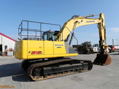 Excavator pe senile New Holland E215