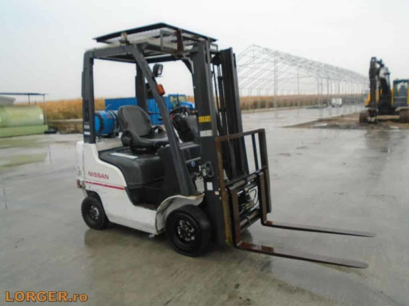 Stivuitor pe gaz Nissan EBT P1F1