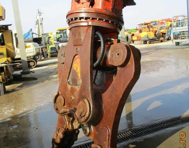 Pulverizator NPK mixt cu rotire