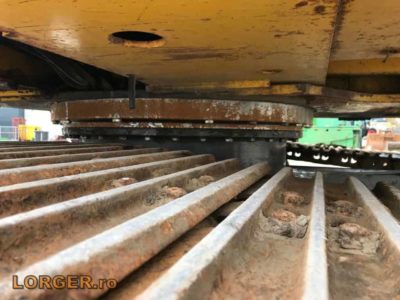 Excavator pe senile New Holland E145 - 2006