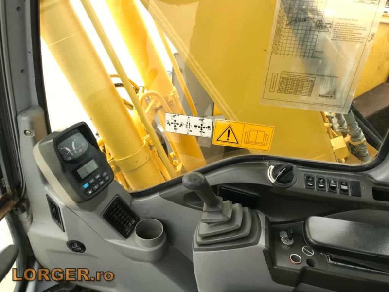 Excavator pe senile New Holland E145 - 2006