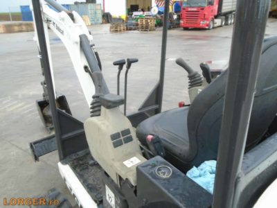 Mini-excavator Bobcat E16