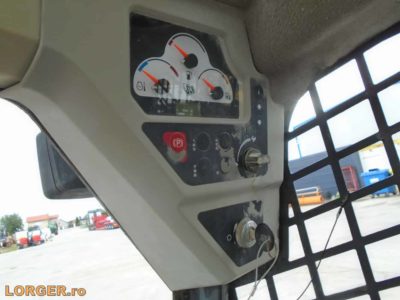 Mini-incarcator JCB 135R