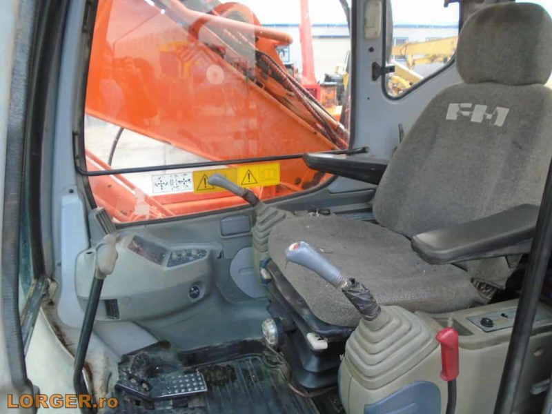 Excavator pe senile Fiat-Hitachi EX215