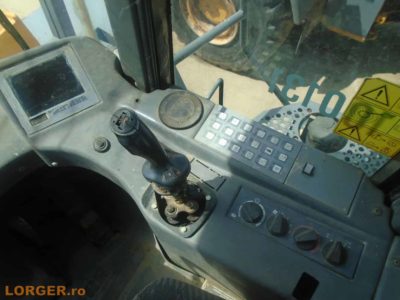 Incarcator frontal Liebherr L564