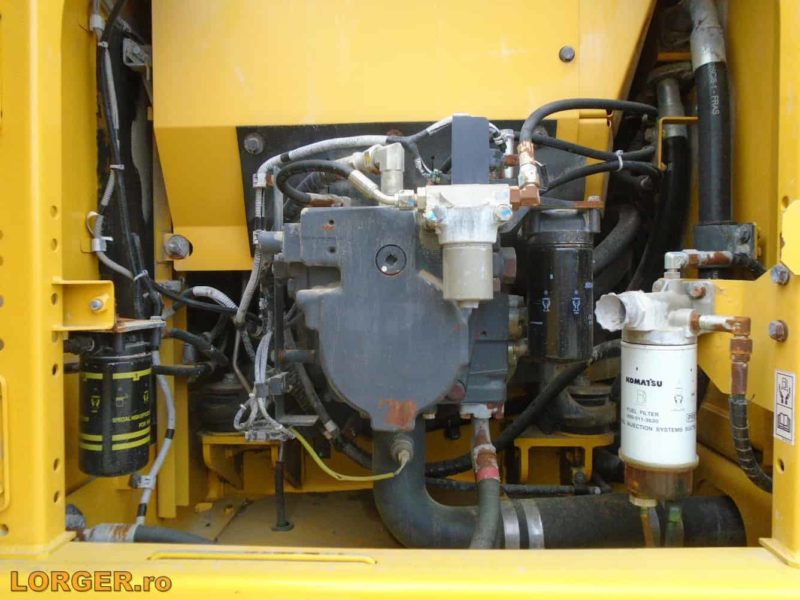 Excavator pe senile Komatsu PC210 LC-10