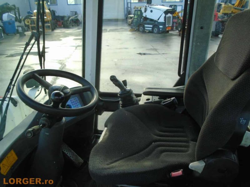 Incarcator frontal Liebherr L506