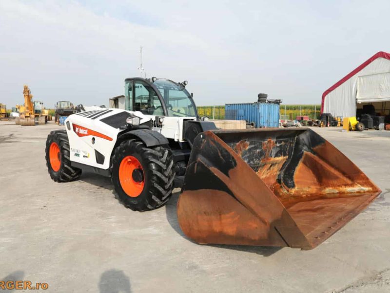 Incarcator telescopic Bobcat TL38.70 HF