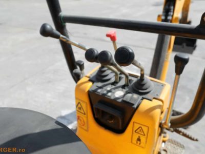 Miniexcavator JCB 8008 CTS