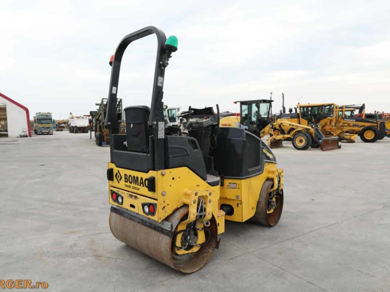 Compactor tandem Bomag BW120 AD-5