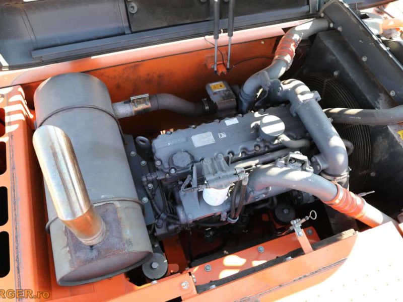 Excavator pe senile Doosan 828-11