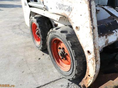 Mini-incarcator Bobcat 553