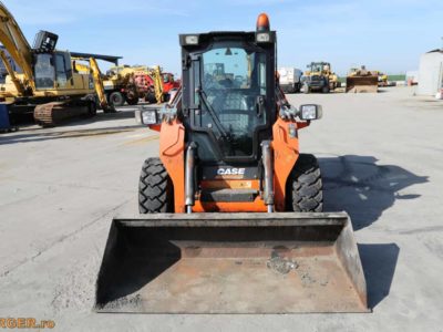 Mini-incarcator Case SR250