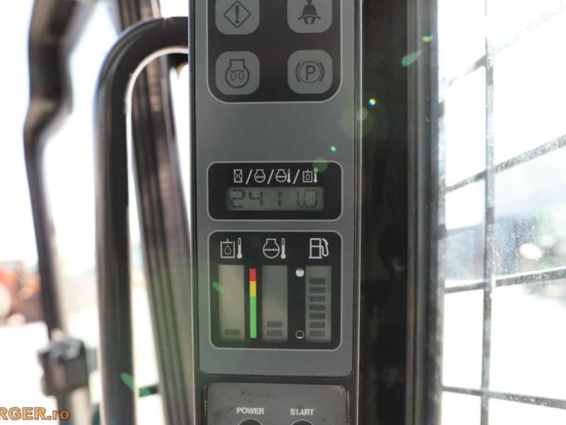 Mini-incarcator Case SR250