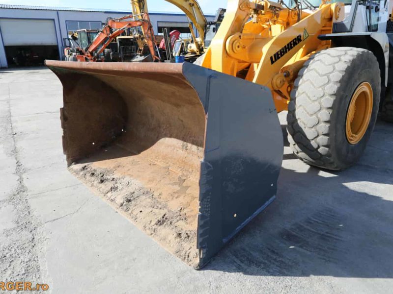 Incarcator frontal Liebherr L544