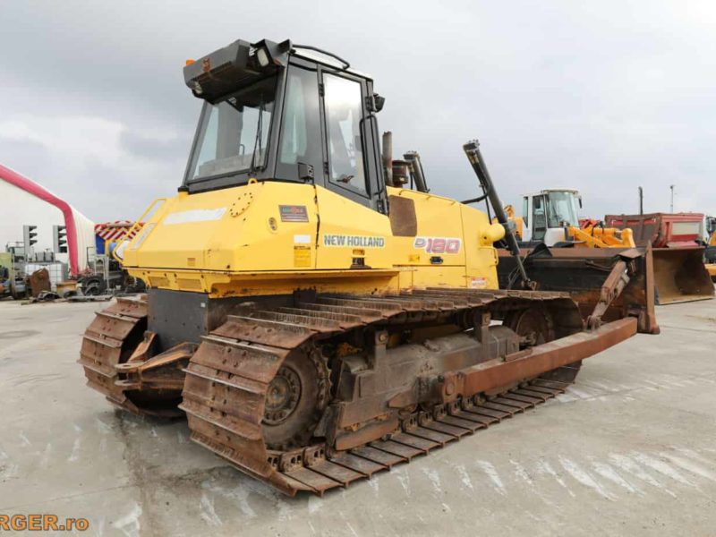 Buldozer New Holland D180