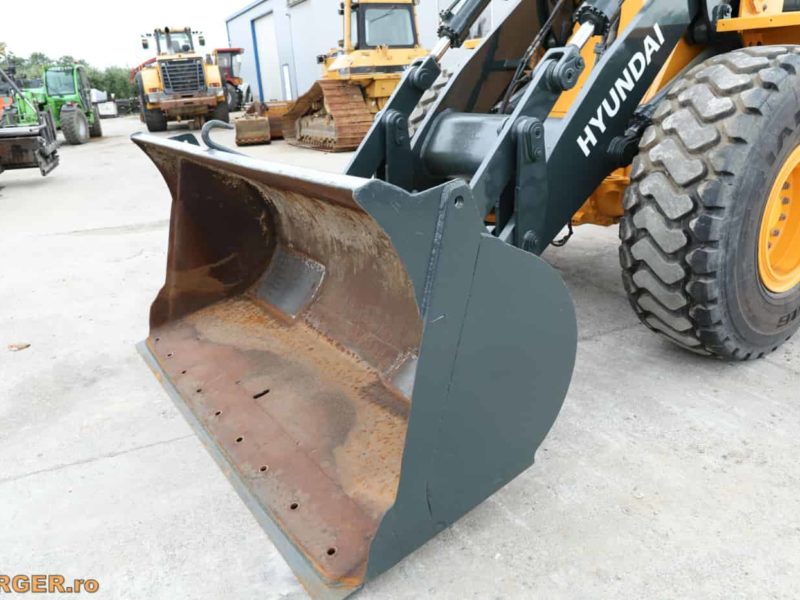 Incarcator frontal Hyundai HL 955A TM