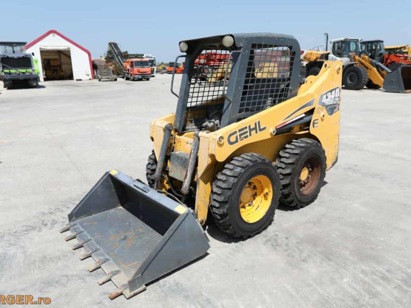 Mini-incarcator Gehl 4240