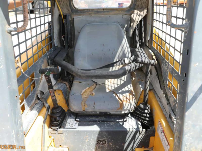 Mini-incarcator Gehl 4240