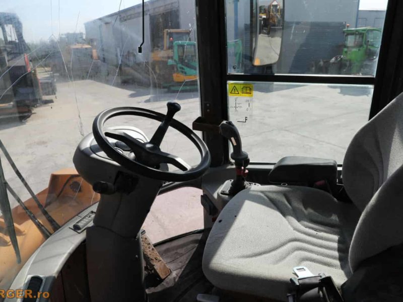 Incarcator frontal Case 221 D